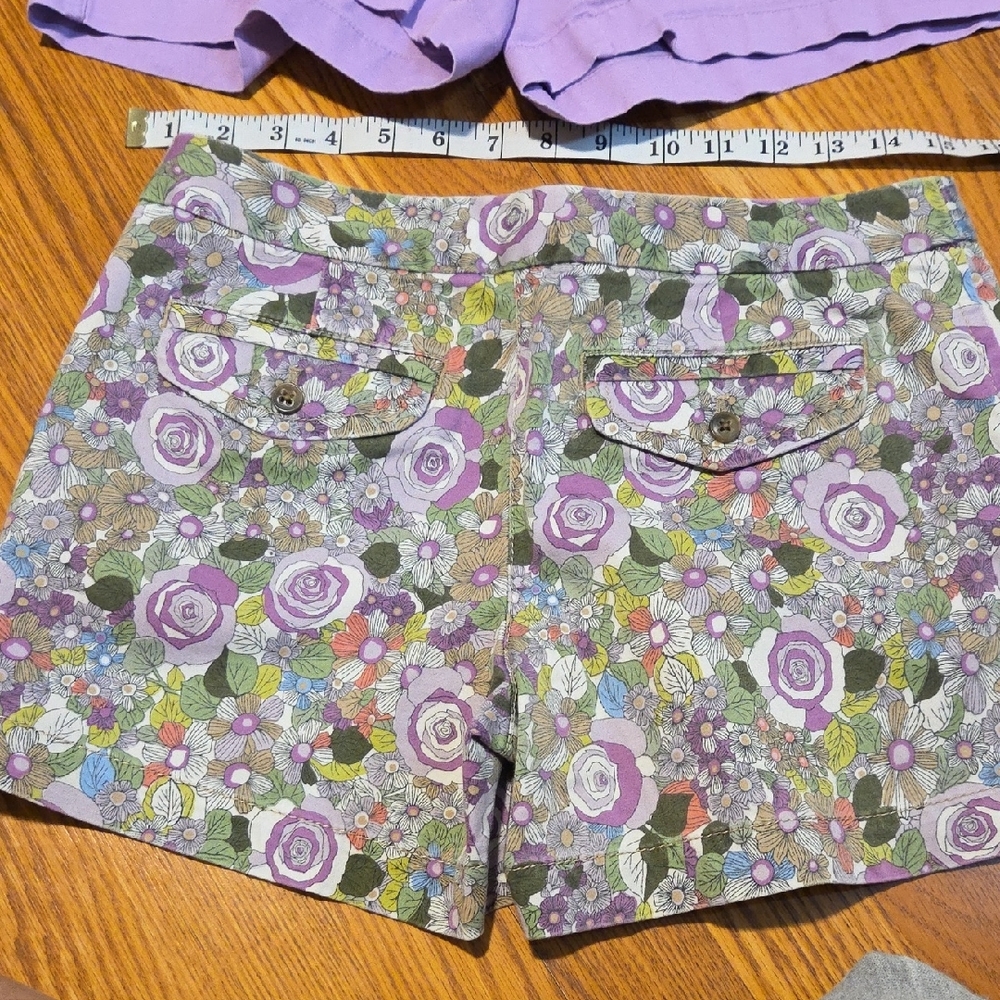LOFT Purple and Green Bermuda Shorts with Floral Design - Picture 4 of 7